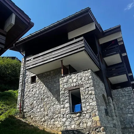 Chaletttt Large And Magnificent View 度假居 *